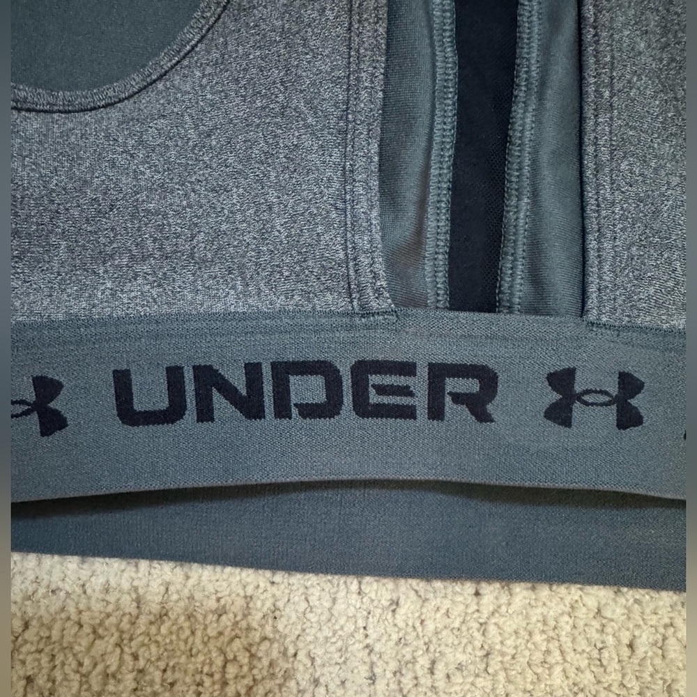 Under Armour Charcoal Cross-Back Bra - Picture 4 of 5
